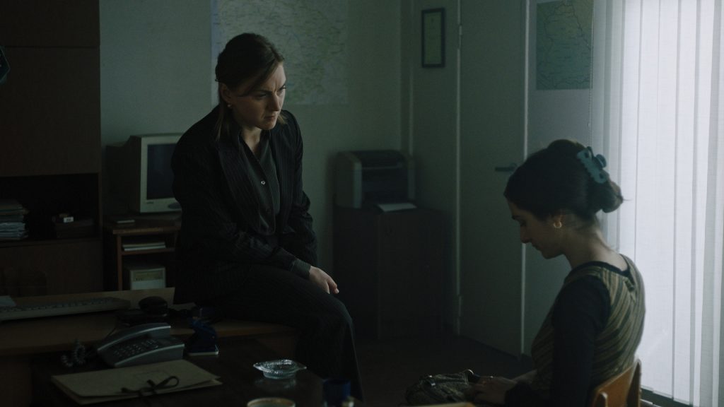 APKLAUSA_STILLS_1.2.14-Just-a-moment-1024x576